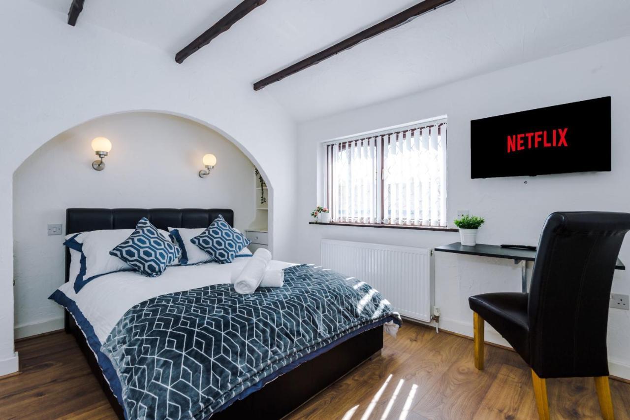 Sunshine Cottage By Happy Sunshine Stay Golborne Extérieur photo