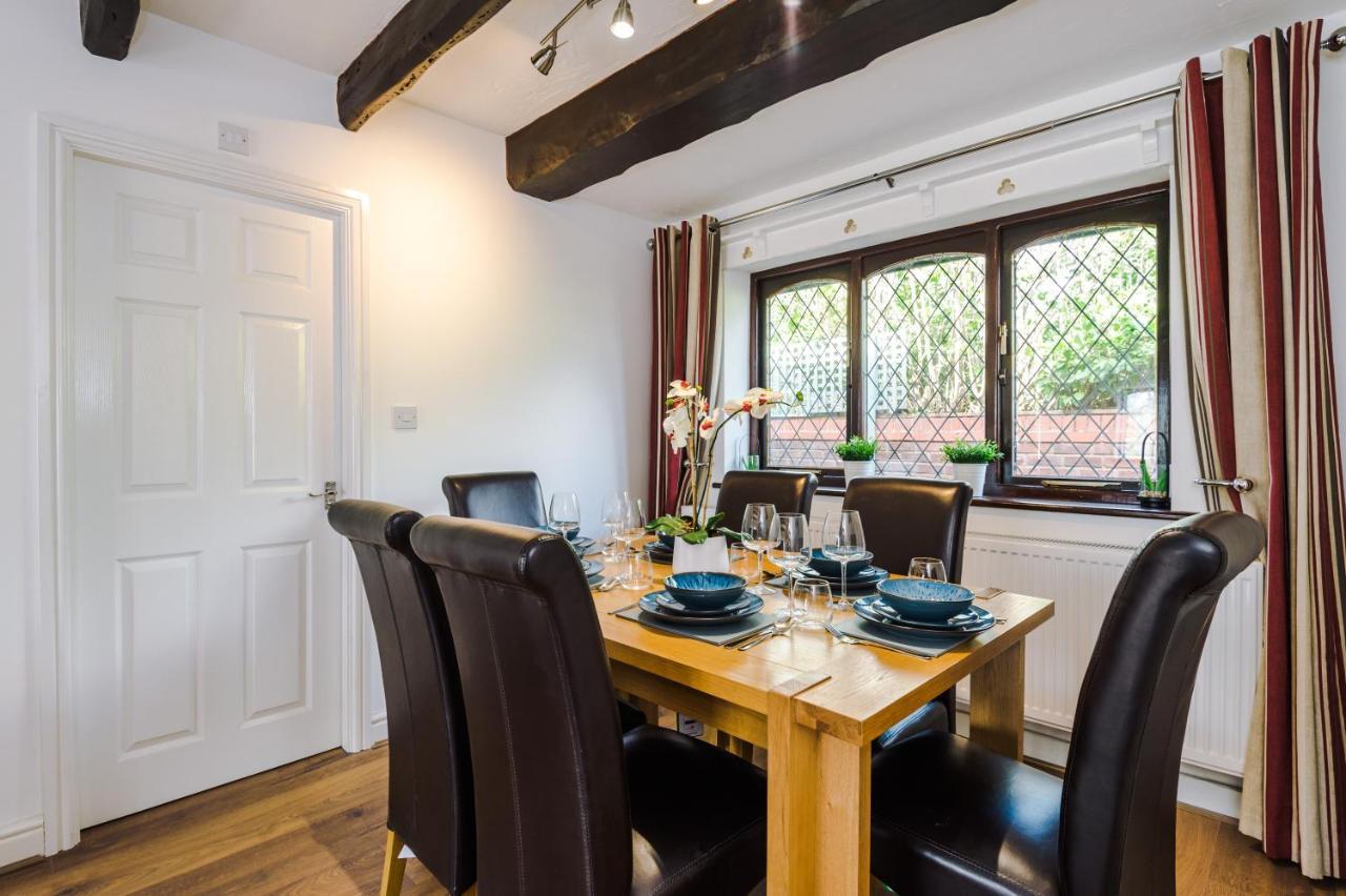 Sunshine Cottage By Happy Sunshine Stay Golborne Extérieur photo