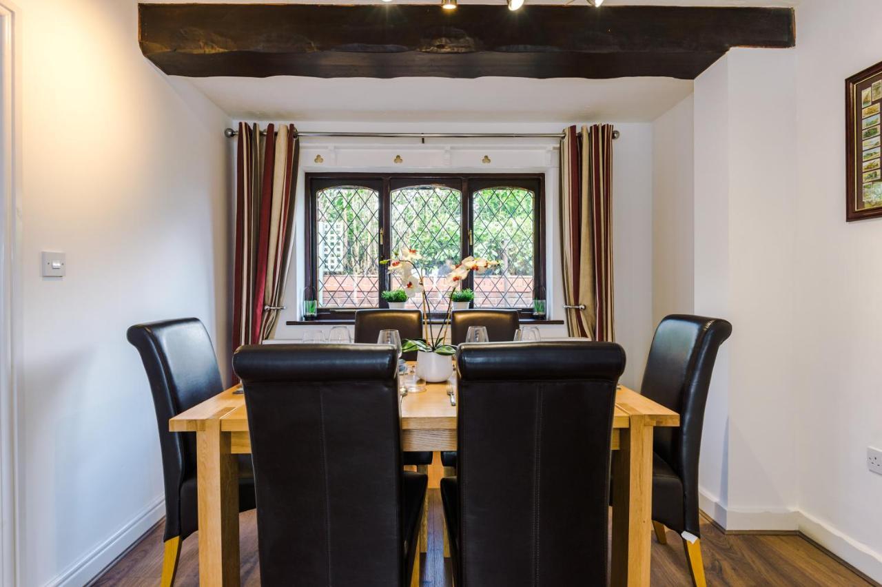 Sunshine Cottage By Happy Sunshine Stay Golborne Extérieur photo