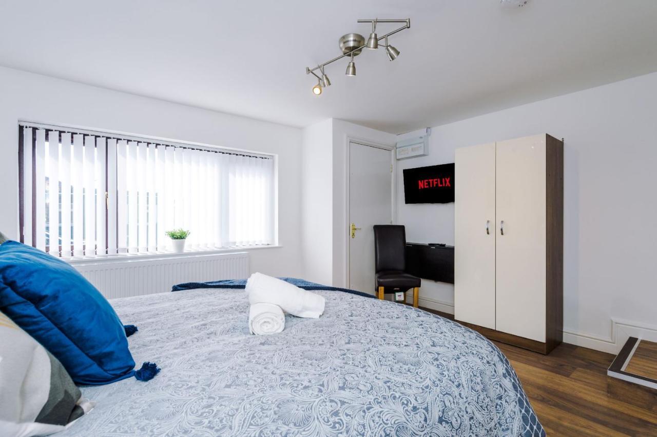Sunshine Cottage By Happy Sunshine Stay Golborne Extérieur photo